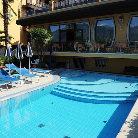 Hotel Cristallo Malcesine Exterior photo